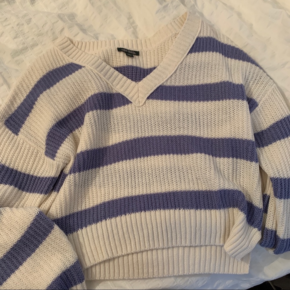 Wild fable white and blue sweater stripe